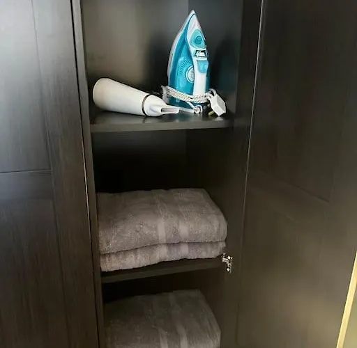 Modern & Spacious Apartman *