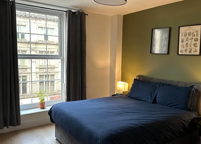 Modern & Spacious Apartman